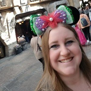 Meet your Posher, Ashley